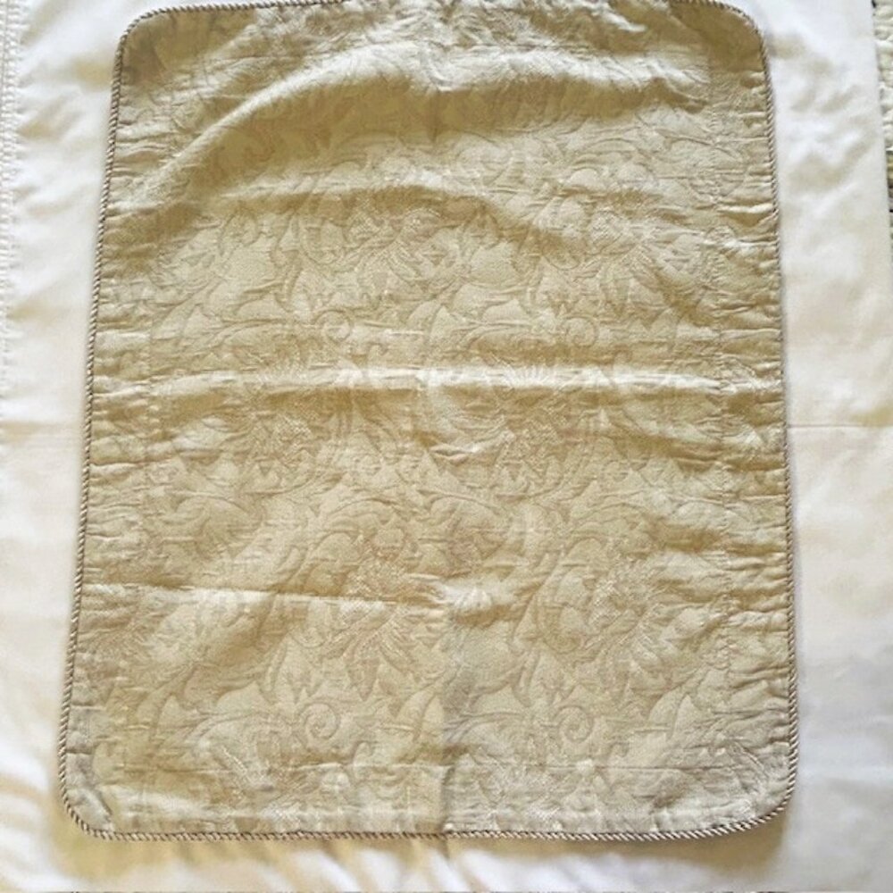 Burlington Jacquard Pillow Cover Shams 2 Large Cream Corded Edges 27.5 x 22.7 in